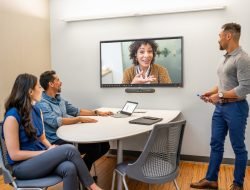 Poly Perkenalkan Perangkat dan Tool Manajemen Jarak-Jauh Kelas Profesional Memberi Kesetaraan Total di Mana Pun Anda Bekerja