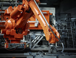 Red Hat Berkolaborasi dengan Intel untuk Menyediakan Otomatisasi berbasis Open Source Industrial di Area Produksi Manufaktur
