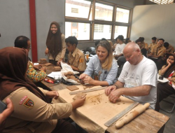 Years of Cultur dan Community Service Section di Qatar Museums Lakukan Trip Bersama Para Sukarelawan untuk Pertama Kalinya
