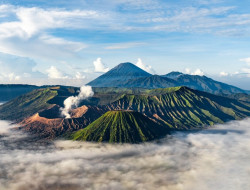 Enam Destinasi Keren di Indonesia untuk Liburan yang Menyejukkan versi Agoda