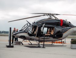 Bell Textron Inc Serahkan Helikopter Bell 429 Designer Series Pertama di Indonesia kepada SOTA Holdings Pte Ltd.